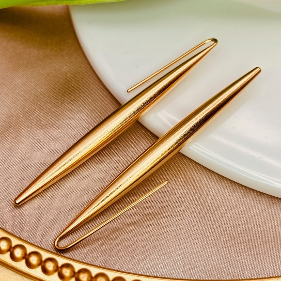 Luzy Jewelry Jewelry - Minimalist Style Vertical Log Bar Dangle Earrings in Gold